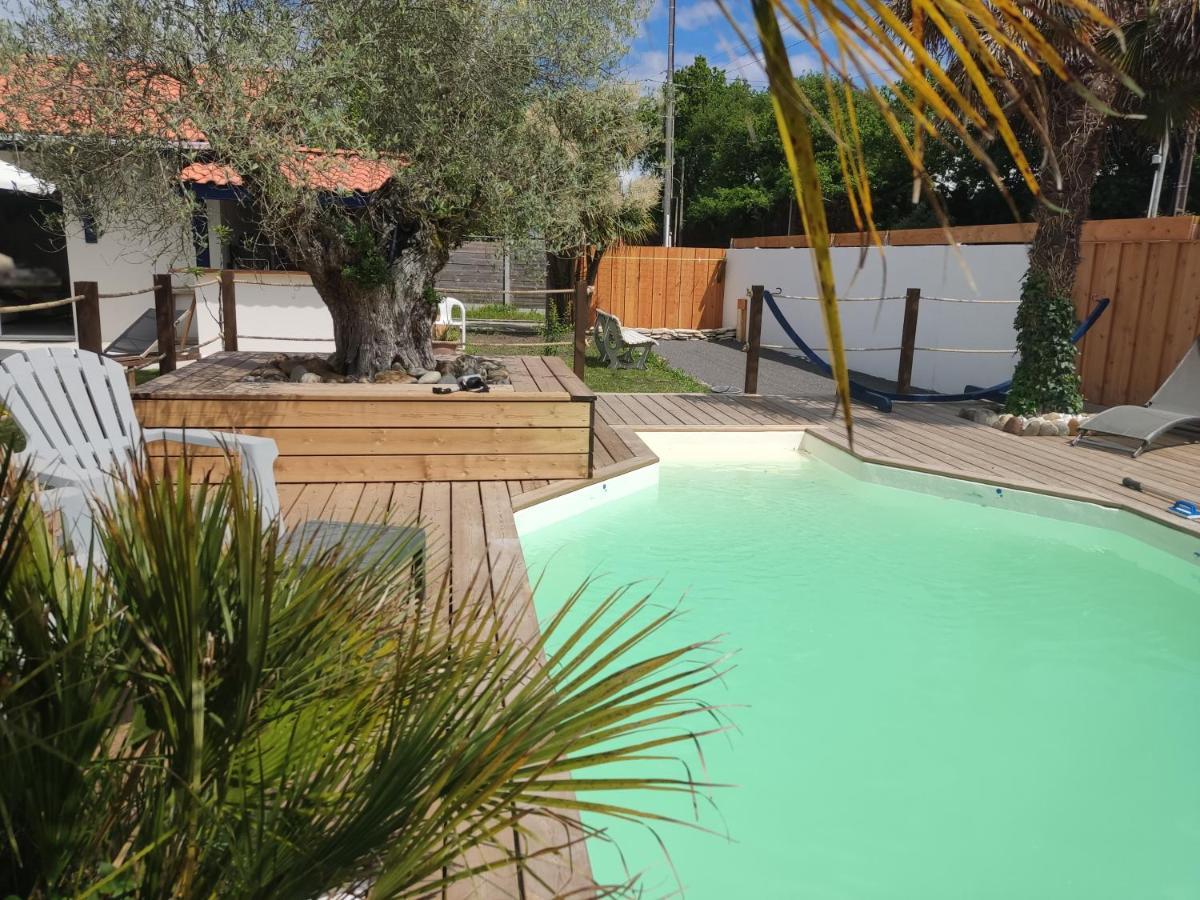 Indépendante Avec Piscine Séjour chez l'habitant *